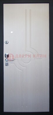 Белая металлическая дверь с МДФ ДМ-172 в квартиру в Иваново