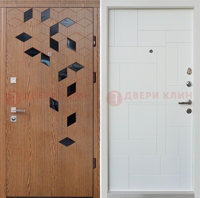 Коричневая металлическая дверь МДФ внутри белого цвета ДМ-256 в Иваново