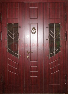 Парадная дверь со вставками из стекла и ковки ДПР-34 в загородный дом в Иваново