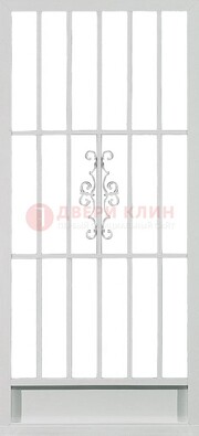 Белая стальная решетчатая дверь с ковкой ДР-35 в Иваново