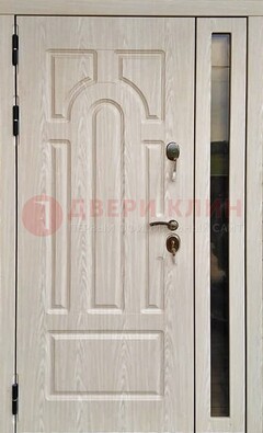 Белая металлическая дверь со стеклом ДС-68 в Иваново