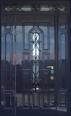 Глянцевая полуторная дверь Винорит стекло и ковка ДСК-275 в Иваново