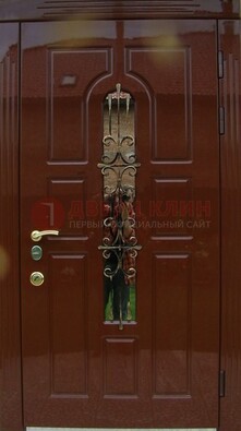 Красивая металлическая дверь со стеклом и ковкой ДСК-33 в Иваново
