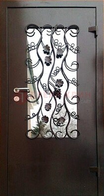 Металлическая дверь со стеклом и ковкой ДСК-43 в офис в Иваново