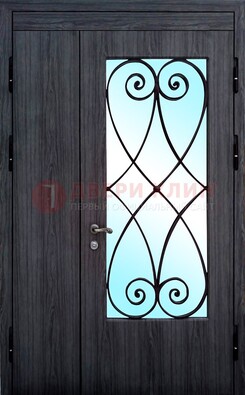 Стальная дверь со стеклом и ковкой ДСК-69 в деревянный дом в Иваново