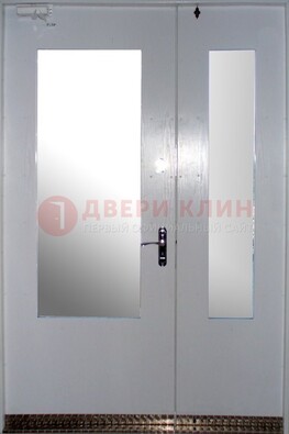 Белая  тамбурная дверь со стеклянными вставками ДТМ-18 в Иваново