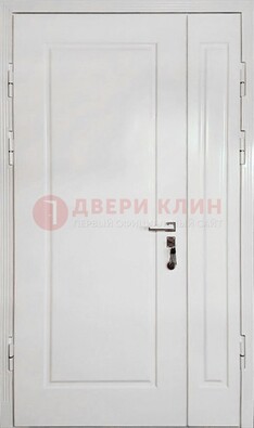 Полуторная металлическая дверь с МДФ в белом цвете ПЛ-24 в Иваново